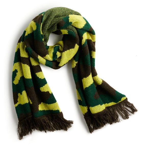 Yummy Sweater Co. Accessories - NWT Yummy Sweater Co. Camo Fringed Scarf Green & Brown One Size